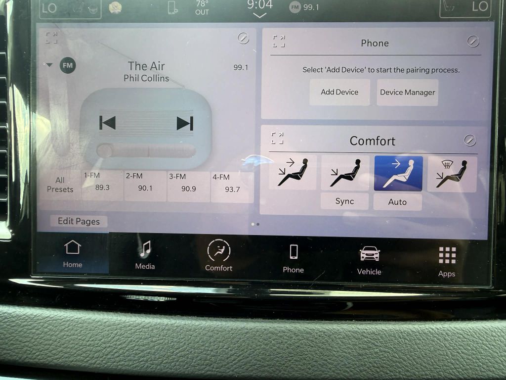 Photo 26 of this CHRYSLER PACIFICA
