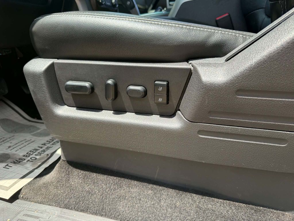 Photo 11 of this FORD F150