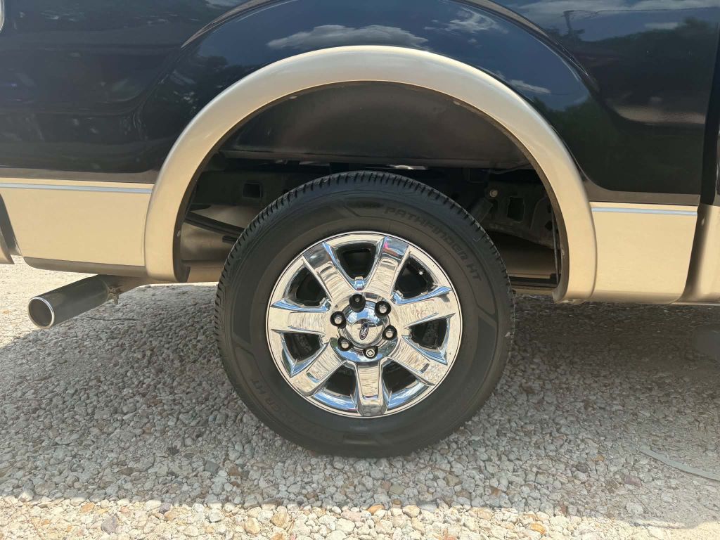 Photo 29 of this FORD F150