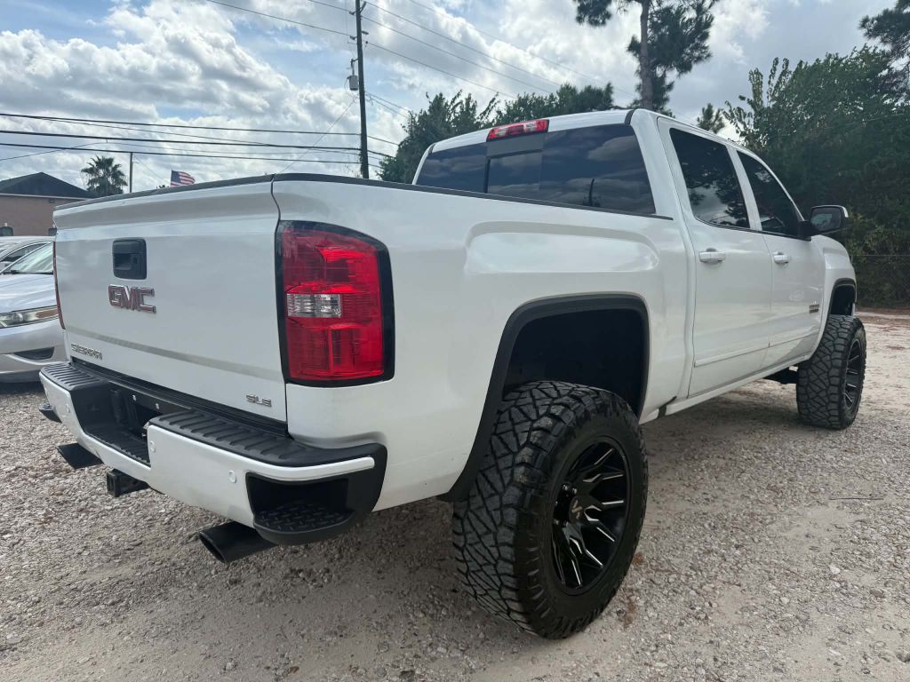 Photo 5 of this GMC SIERRA