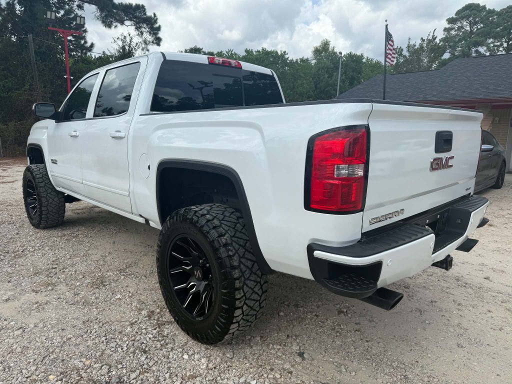 Photo 7 of this GMC SIERRA