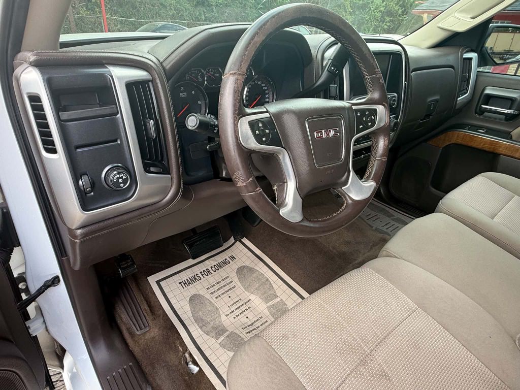 Photo 13 of this GMC SIERRA