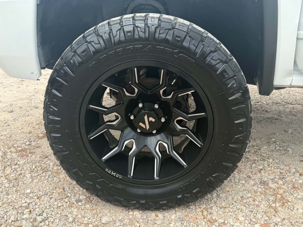 Photo 24 of this GMC SIERRA