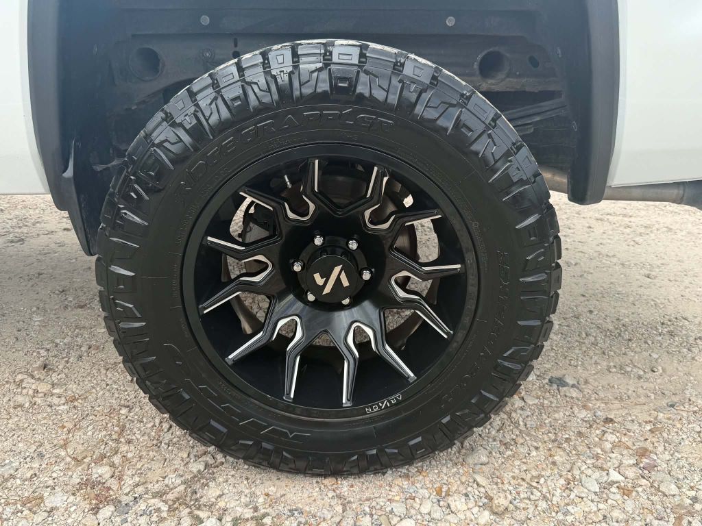 Photo 25 of this GMC SIERRA