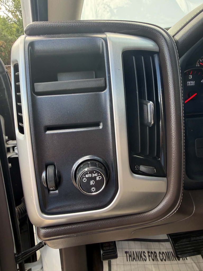 Photo 22 of this GMC SIERRA