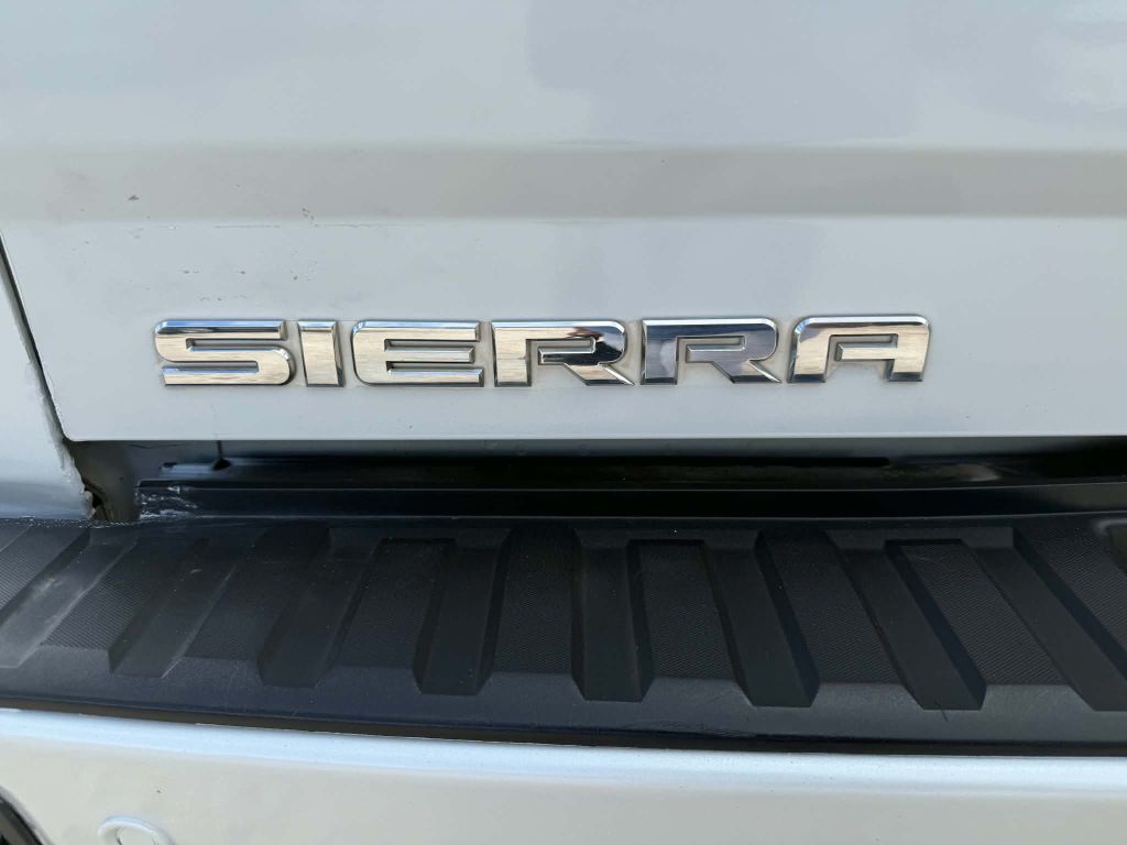 Photo 33 of this GMC SIERRA