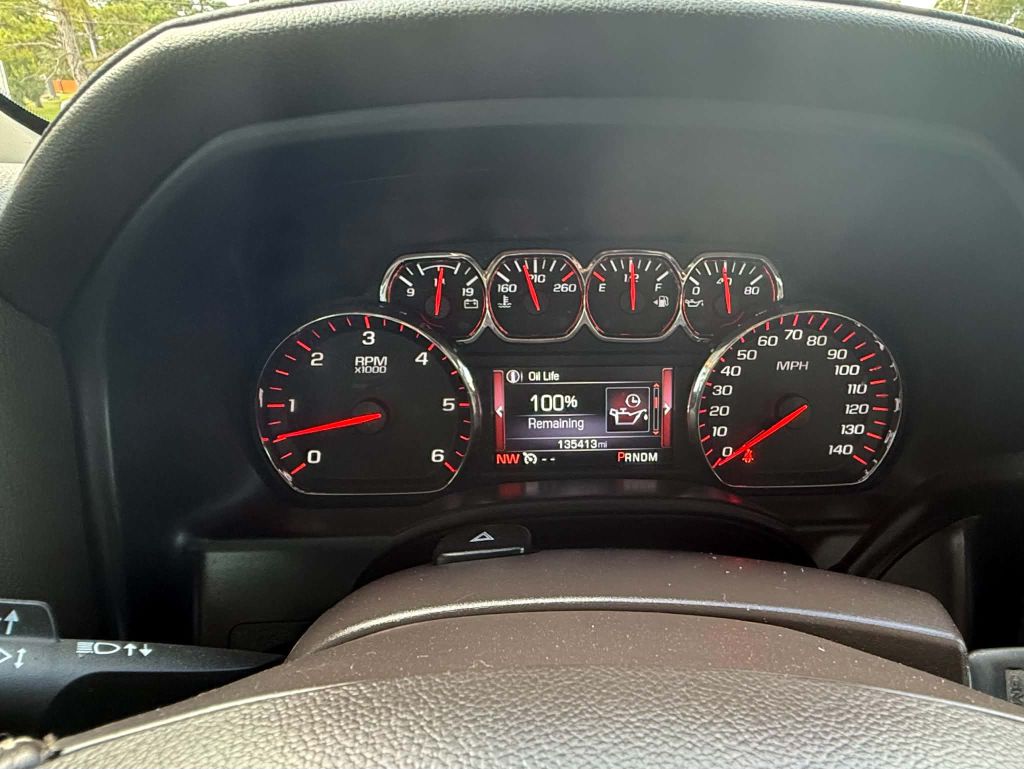 Photo 10 of this GMC SIERRA
