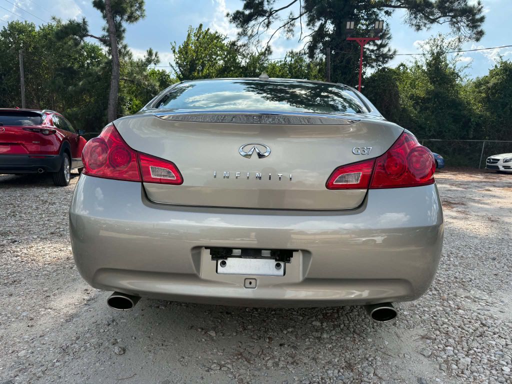 Photo 6 of this INFINITI G37