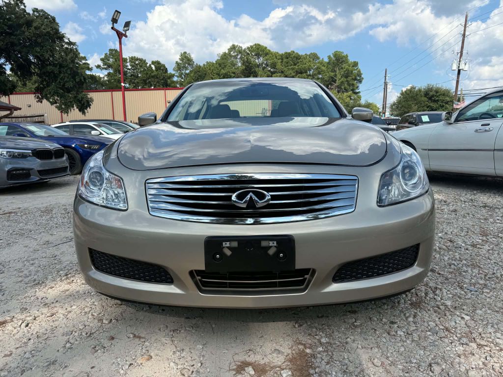 Photo 2 of this INFINITI G37