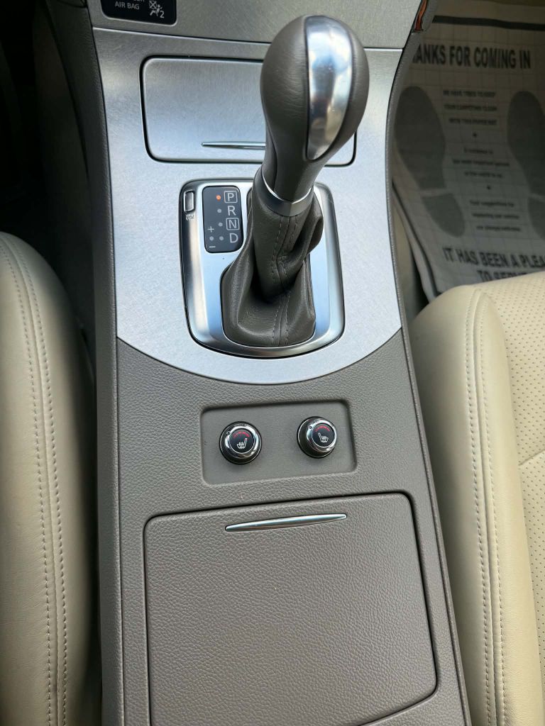 Photo 21 of this INFINITI G37