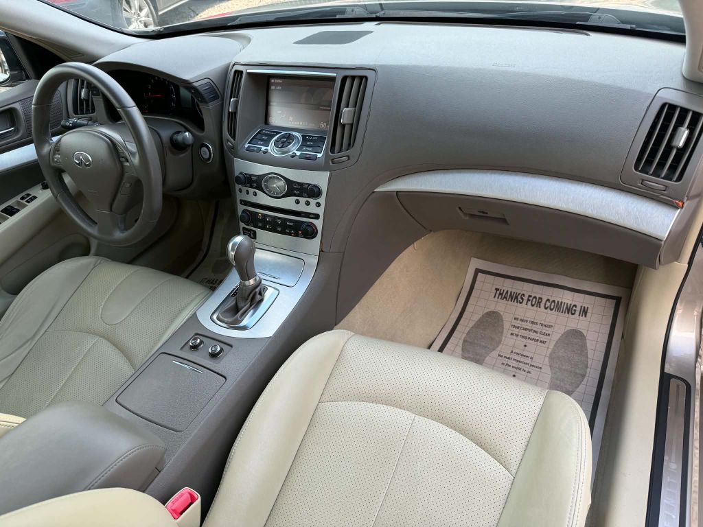 Photo 25 of this INFINITI G37