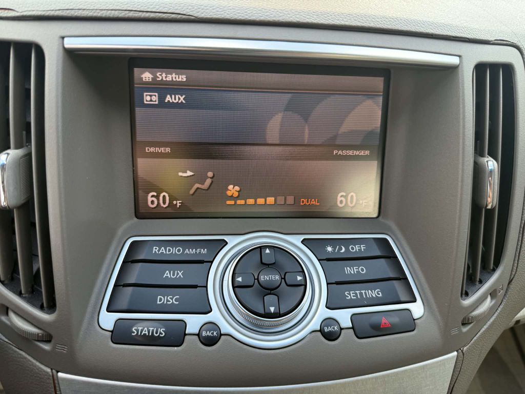 Photo 20 of this INFINITI G37