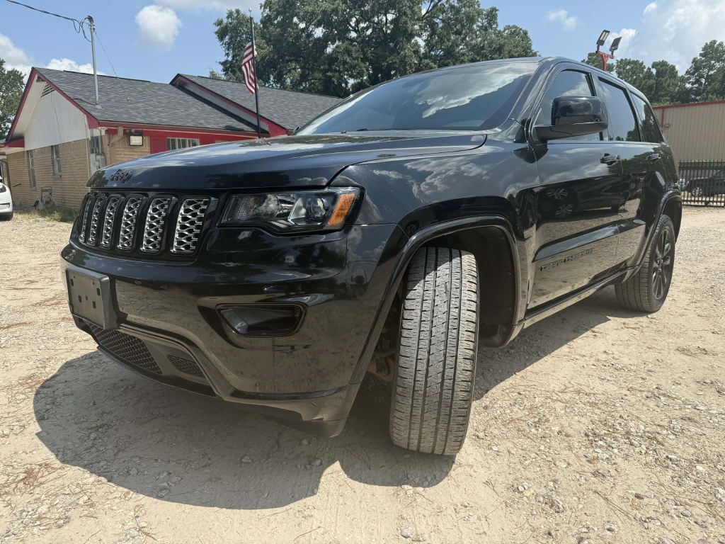 Photo 2 of this JEEP GRAND CHEROKEE
