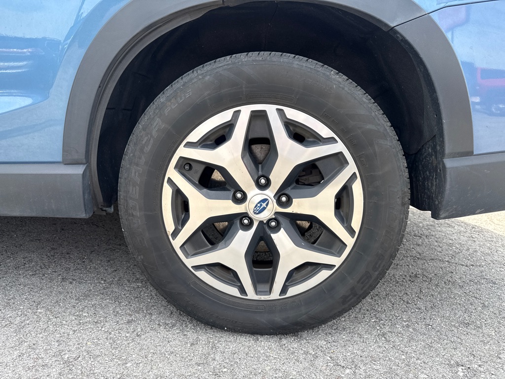 Photo 32 of this SUBARU FORESTER