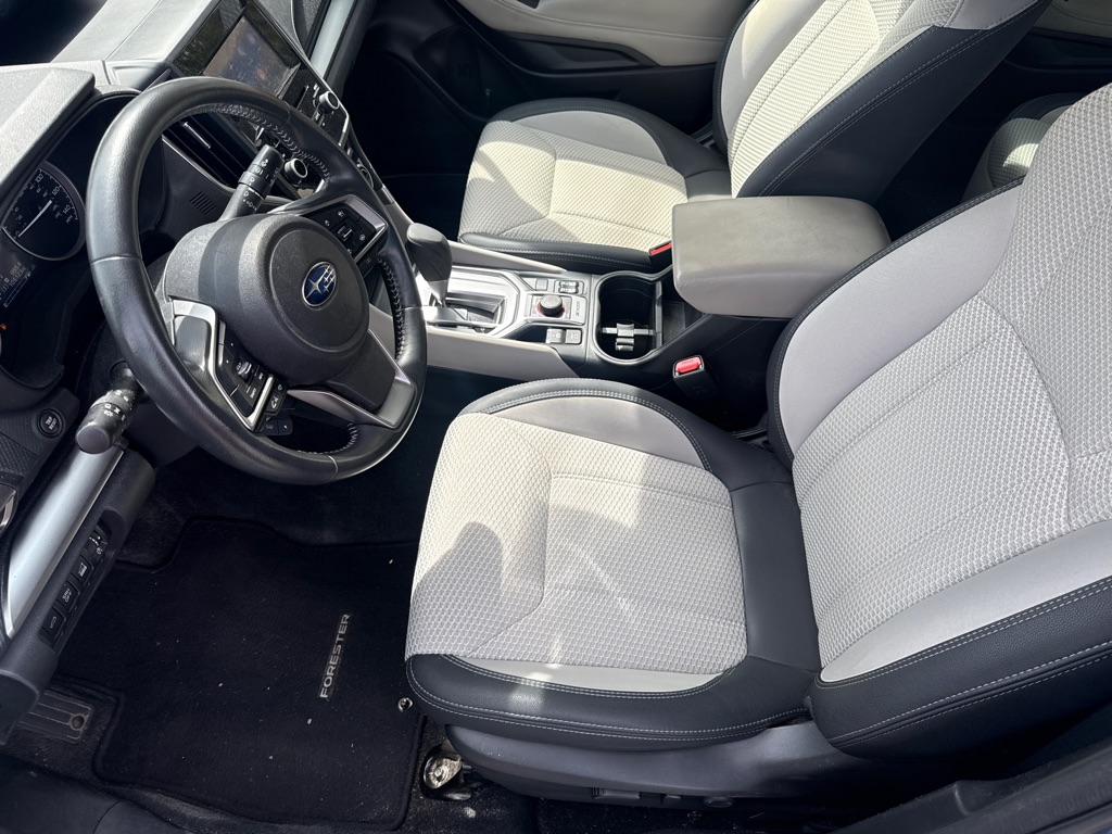 Photo 13 of this SUBARU FORESTER