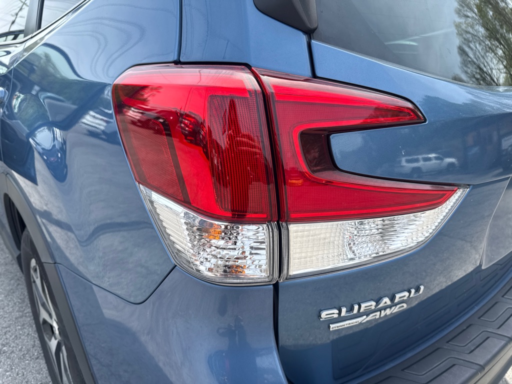 Photo 35 of this SUBARU FORESTER