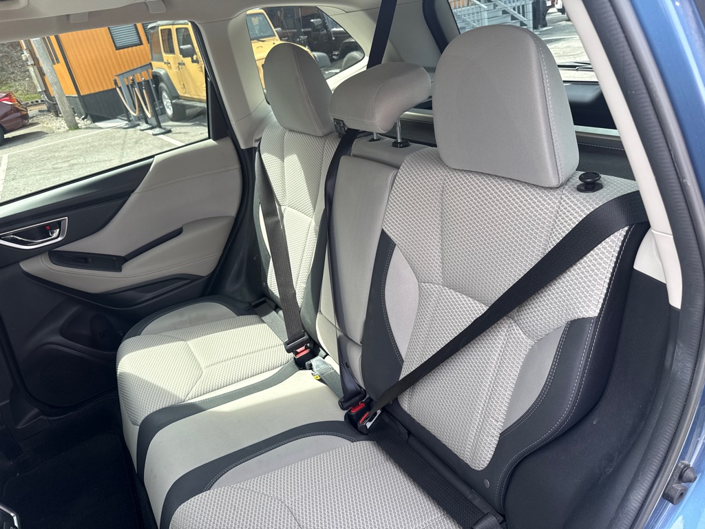 Photo 28 of this SUBARU FORESTER