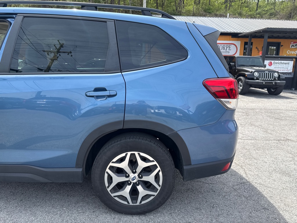 Photo 31 of this SUBARU FORESTER