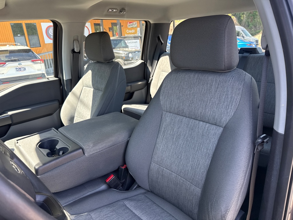 Photo 12 of this FORD F150