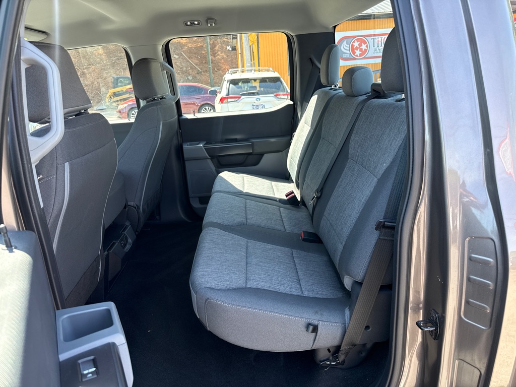 Photo 24 of this FORD F150