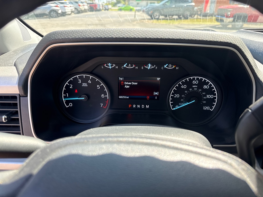 Photo 15 of this FORD F150