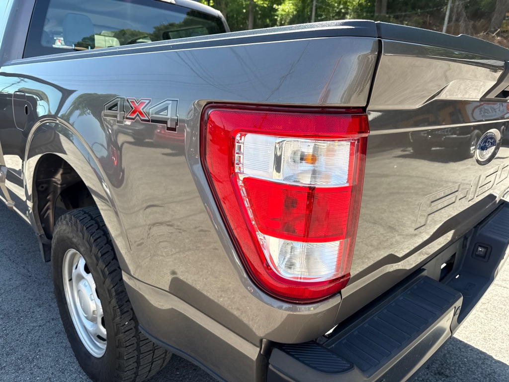 Photo 27 of this FORD F150