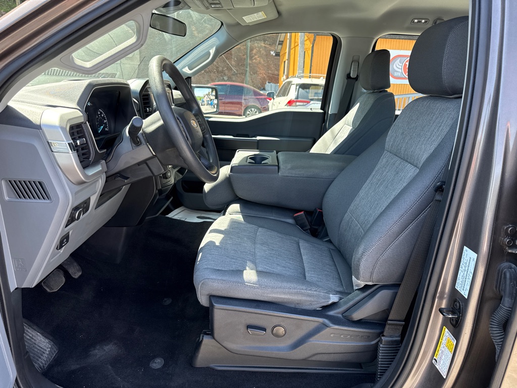 Photo 10 of this FORD F150
