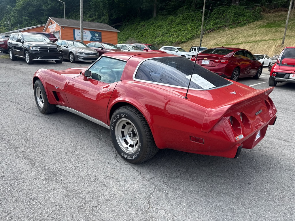 Photo 5 of this CHEVROLET CORVETTE