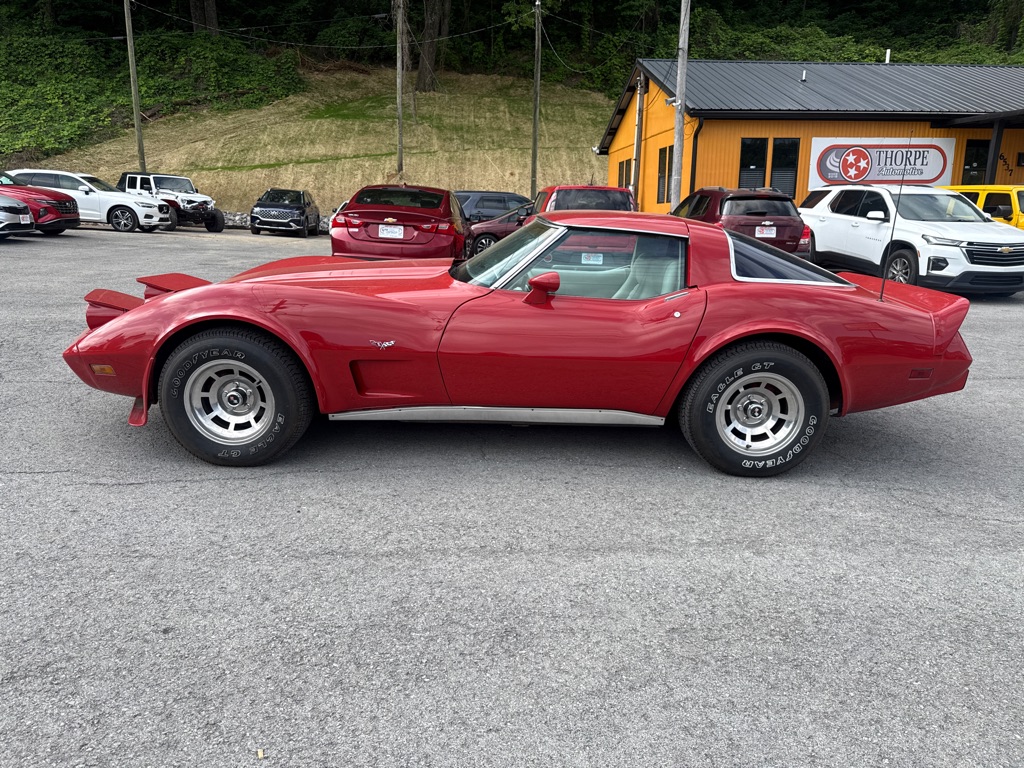 Photo 4 of this CHEVROLET CORVETTE