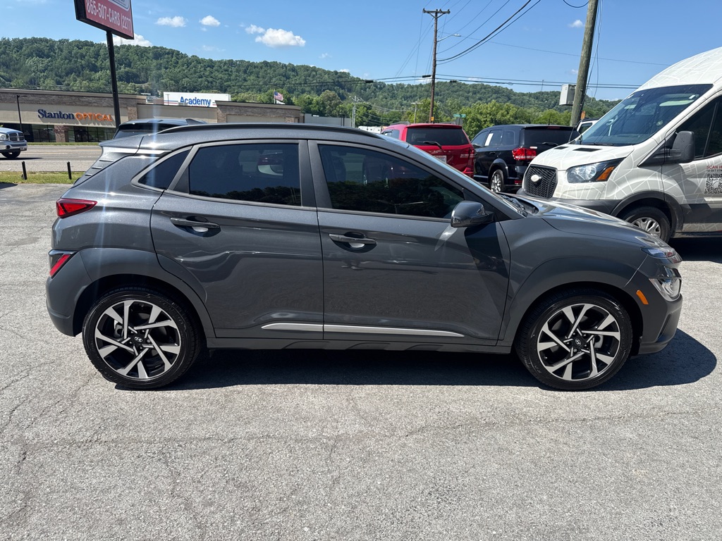 Photo 8 of this HYUNDAI KONA