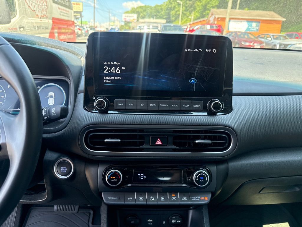 Photo 16 of this HYUNDAI KONA