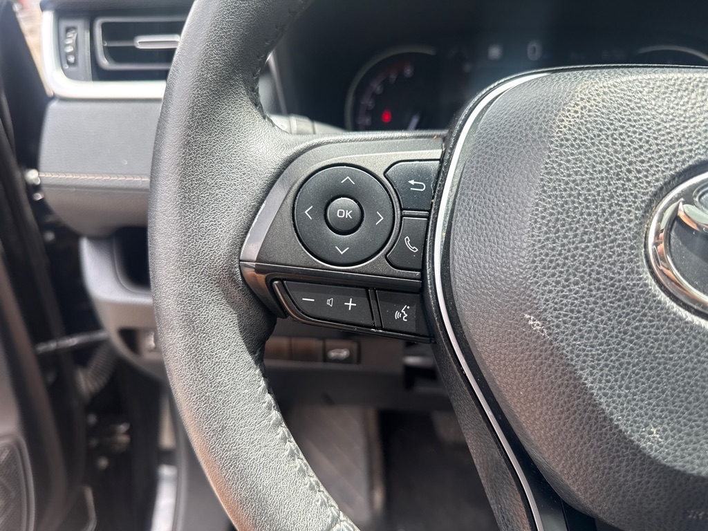Photo 16 of this TOYOTA RAV4