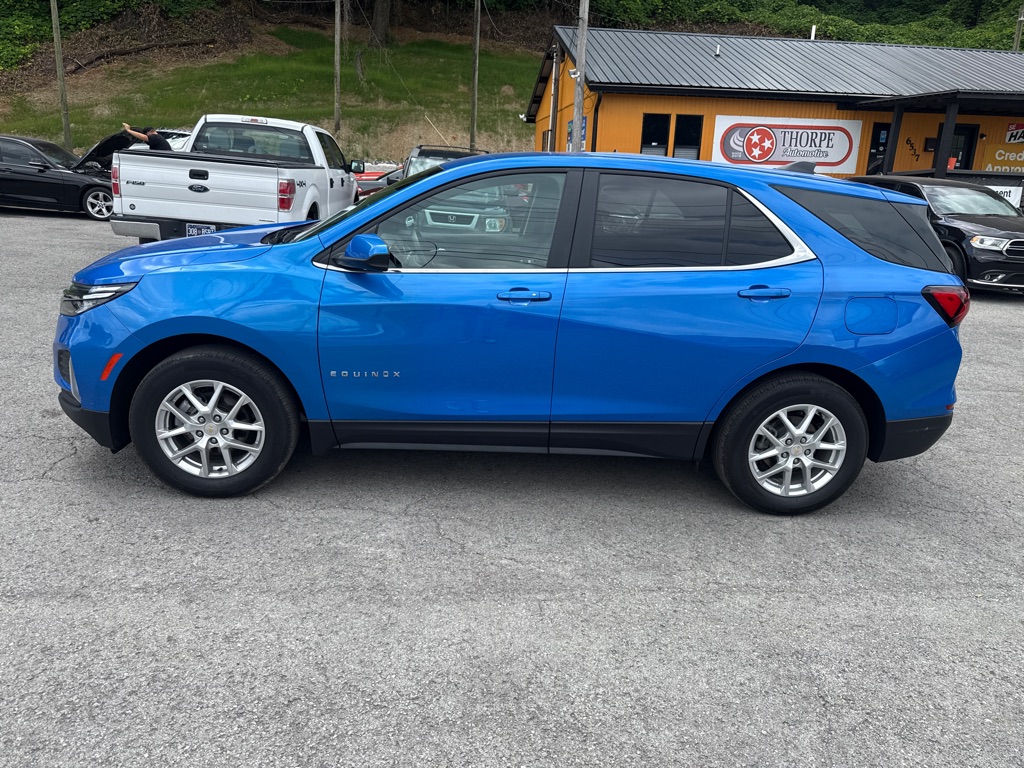 Photo 4 of this CHEVROLET EQUINOX