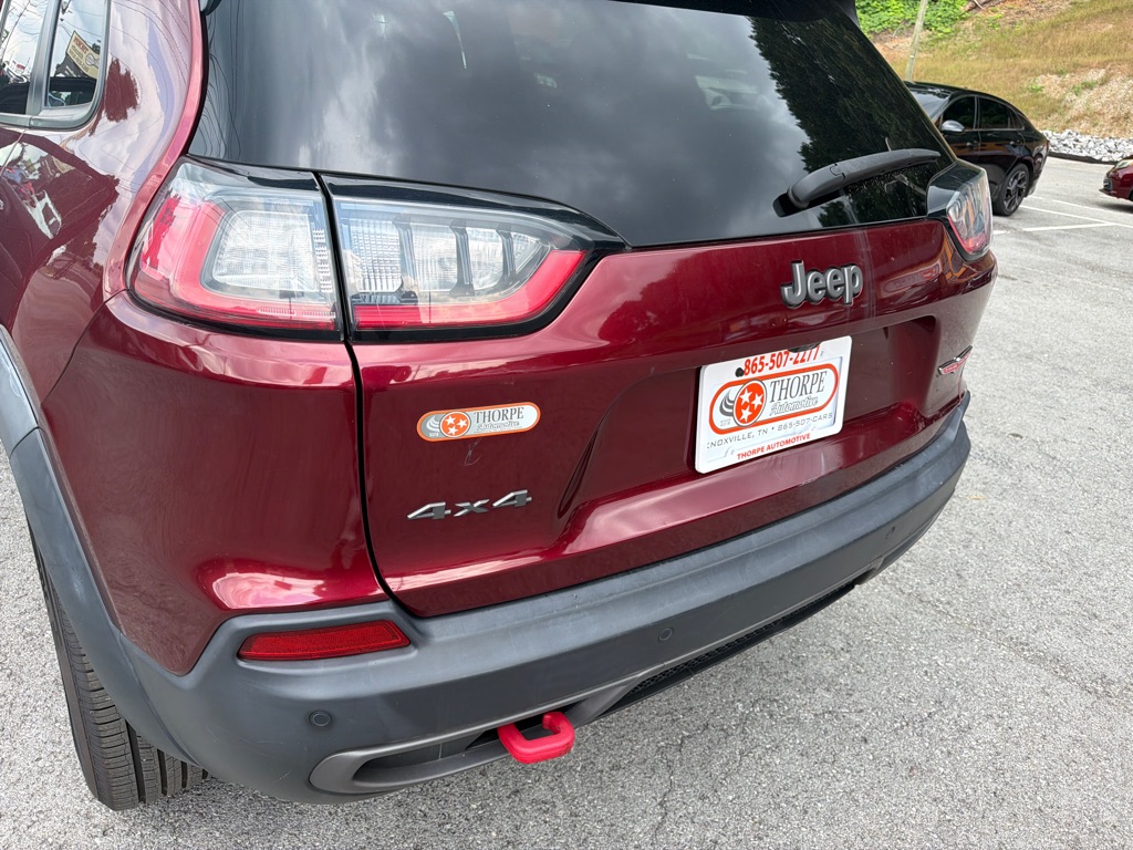 Photo 27 of this JEEP CHEROKEE