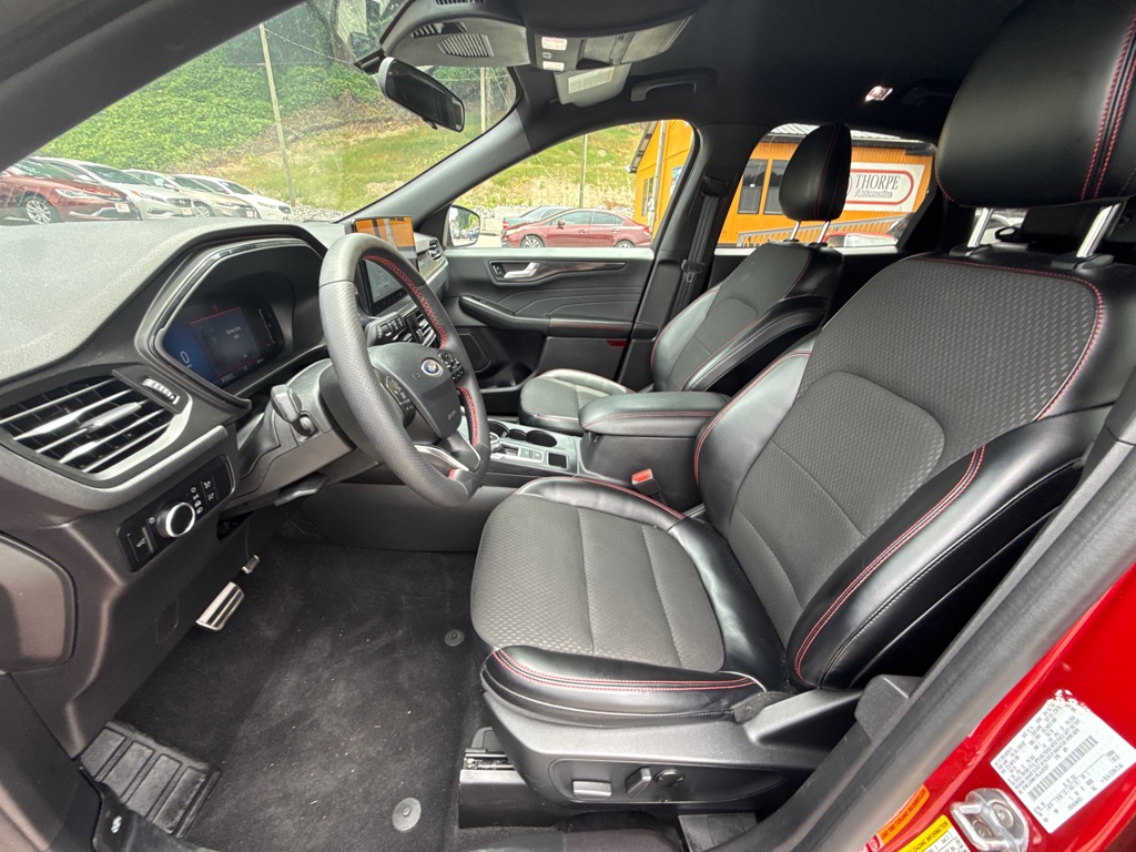 Photo 20 of this FORD ESCAPE