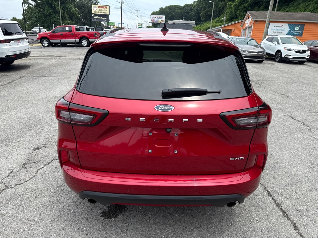 Photo 6 of this FORD ESCAPE