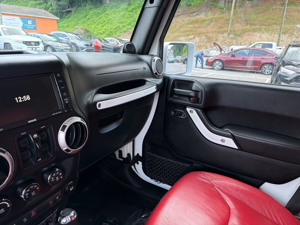 Photo 23 of this JEEP WRANGLER UNLIMI