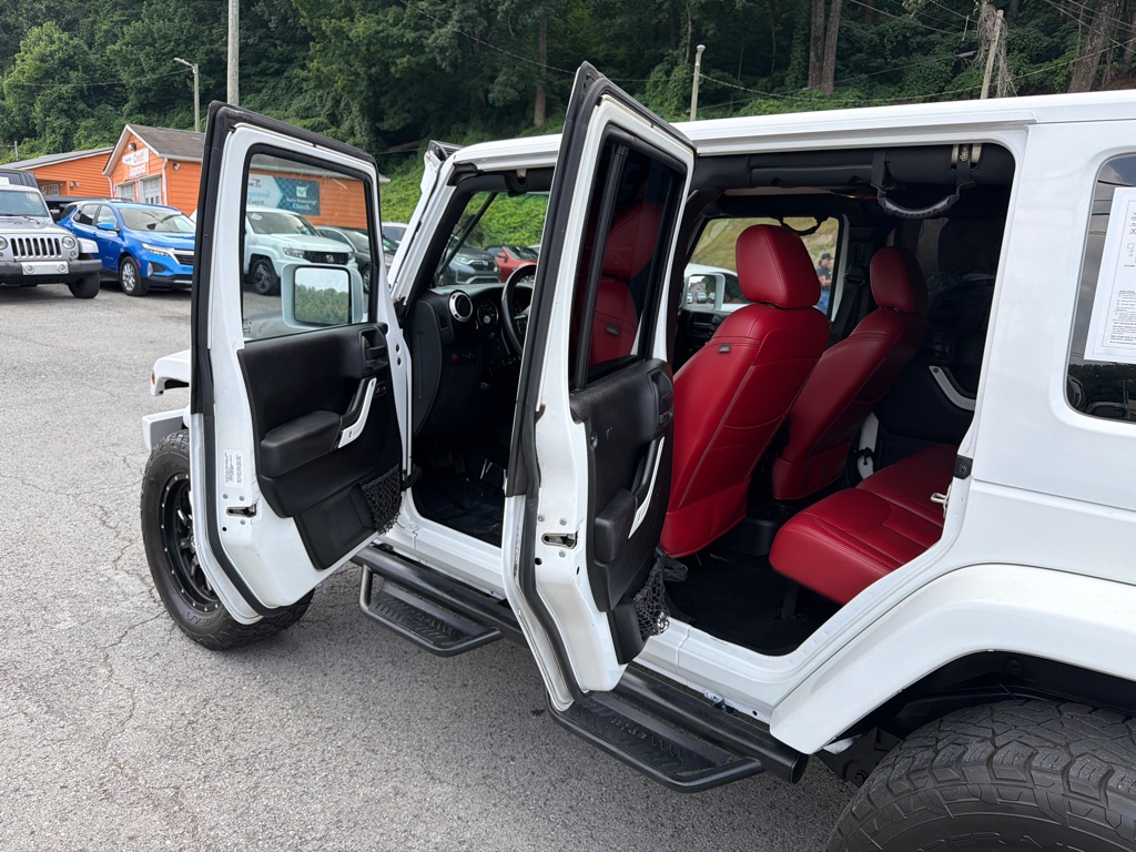 Photo 25 of this JEEP WRANGLER UNLIMI