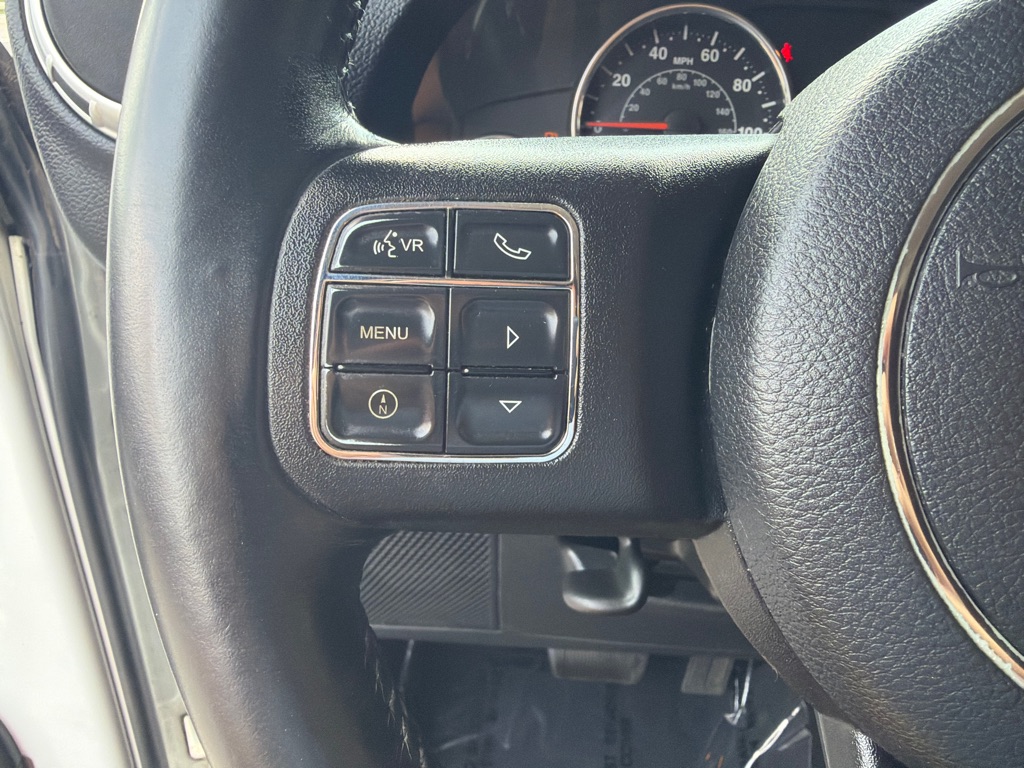 Photo 18 of this JEEP WRANGLER UNLIMI