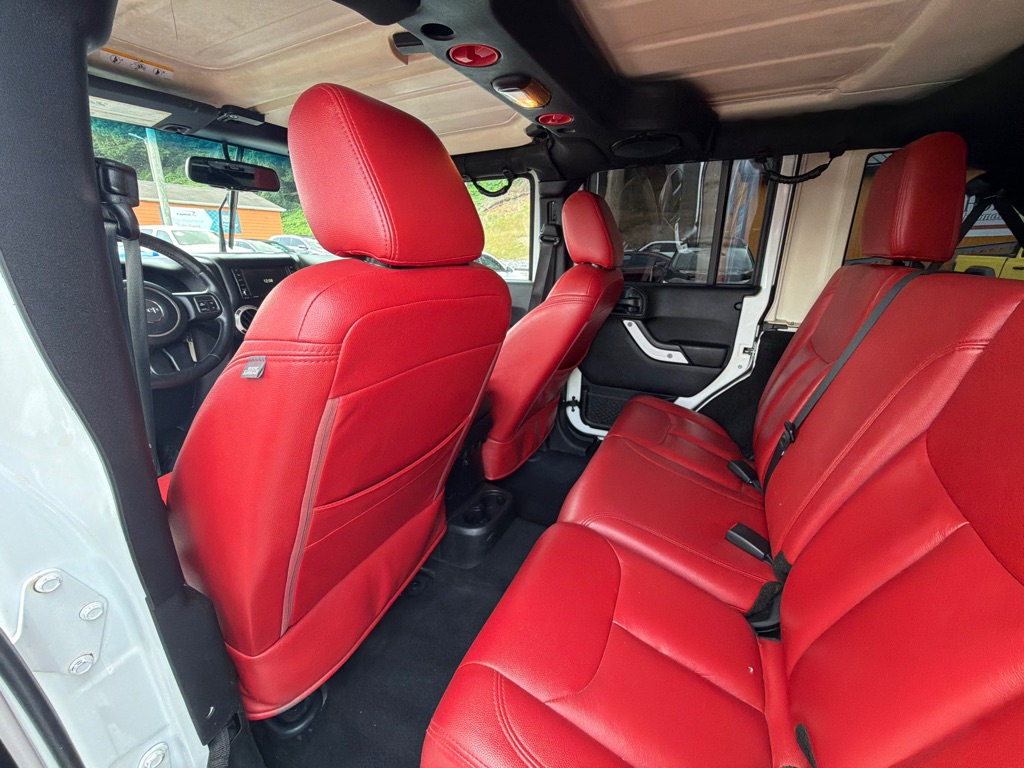 Photo 26 of this JEEP WRANGLER UNLIMI