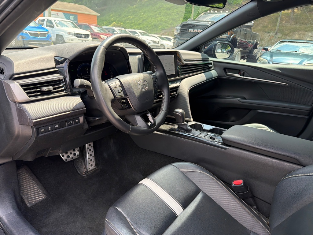 Photo 10 of this TOYOTA CAMRY