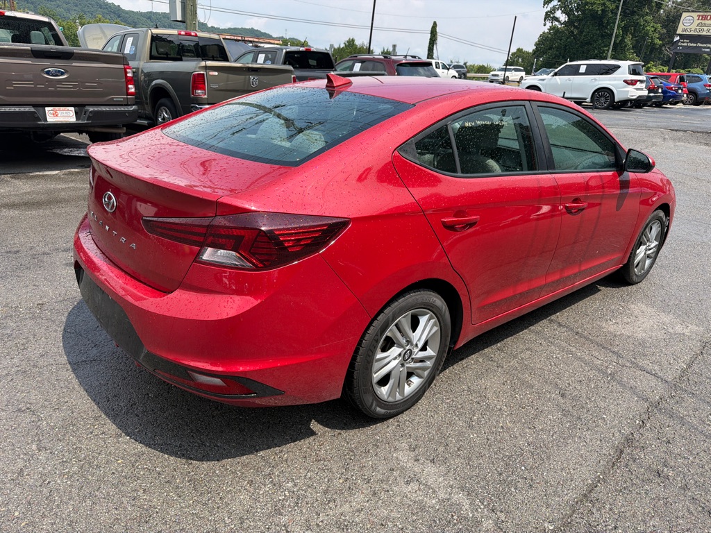 Photo 7 of this HYUNDAI ELANTRA
