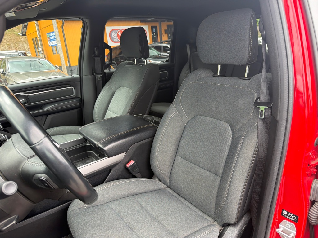 Photo 11 of this RAM 1500