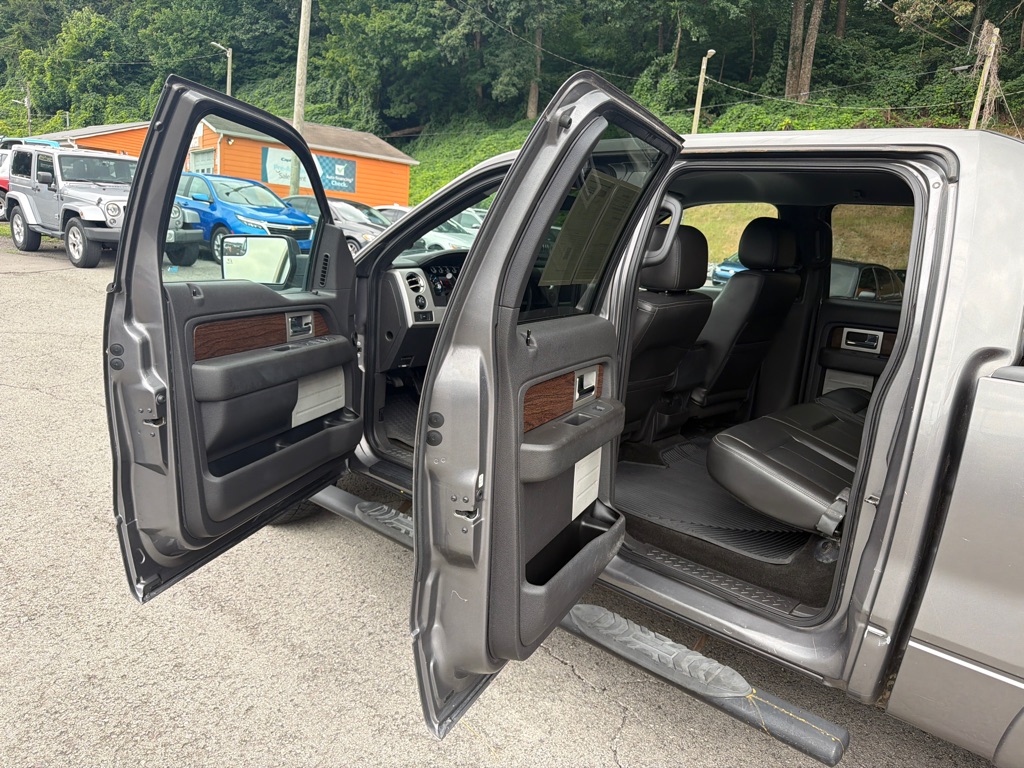 Photo 20 of this FORD F150