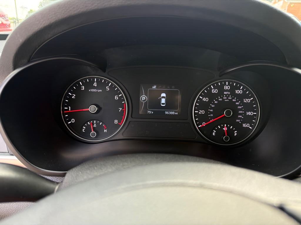 Photo 15 of this KIA OPTIMA