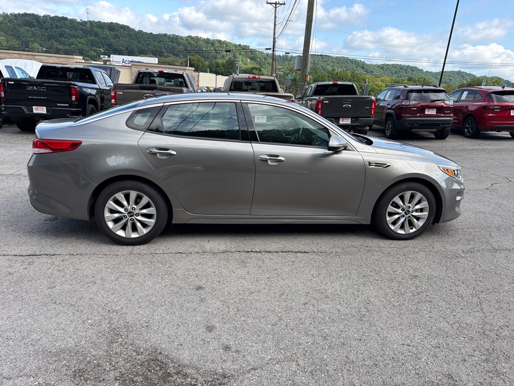 Photo 9 of this KIA OPTIMA