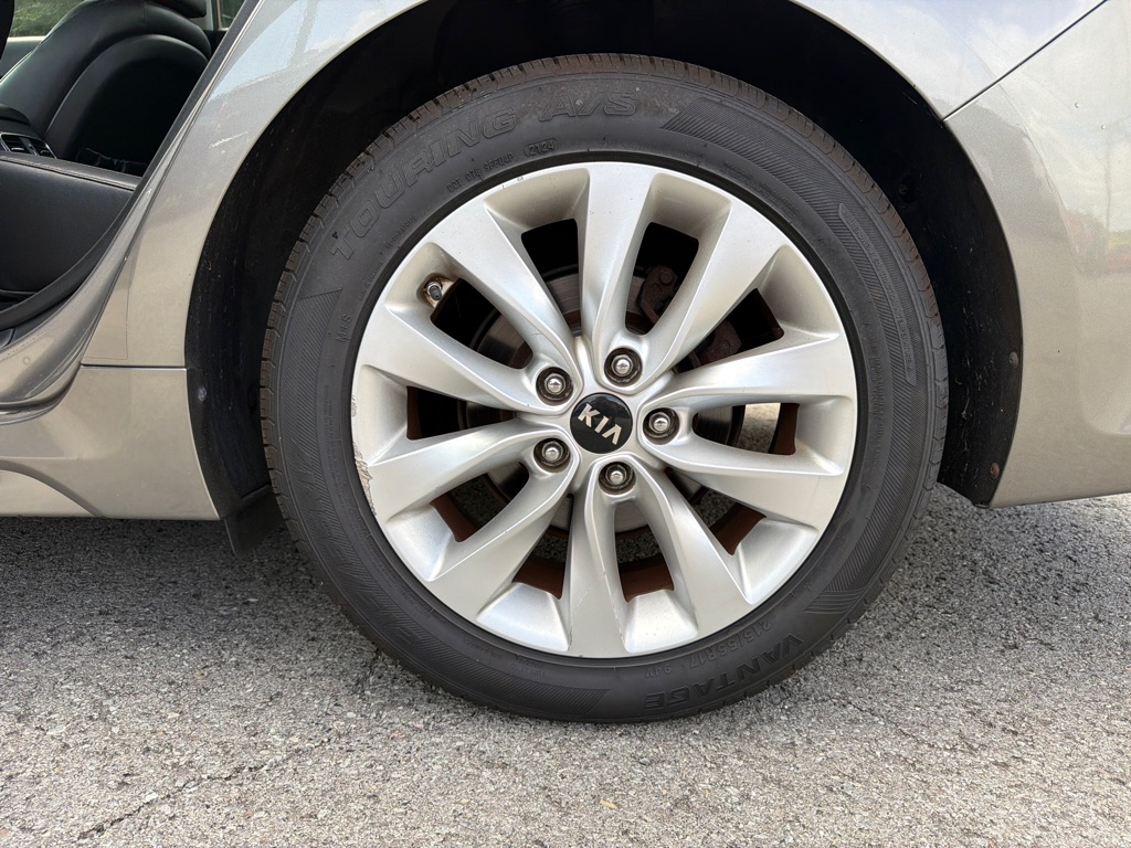 Photo 22 of this KIA OPTIMA