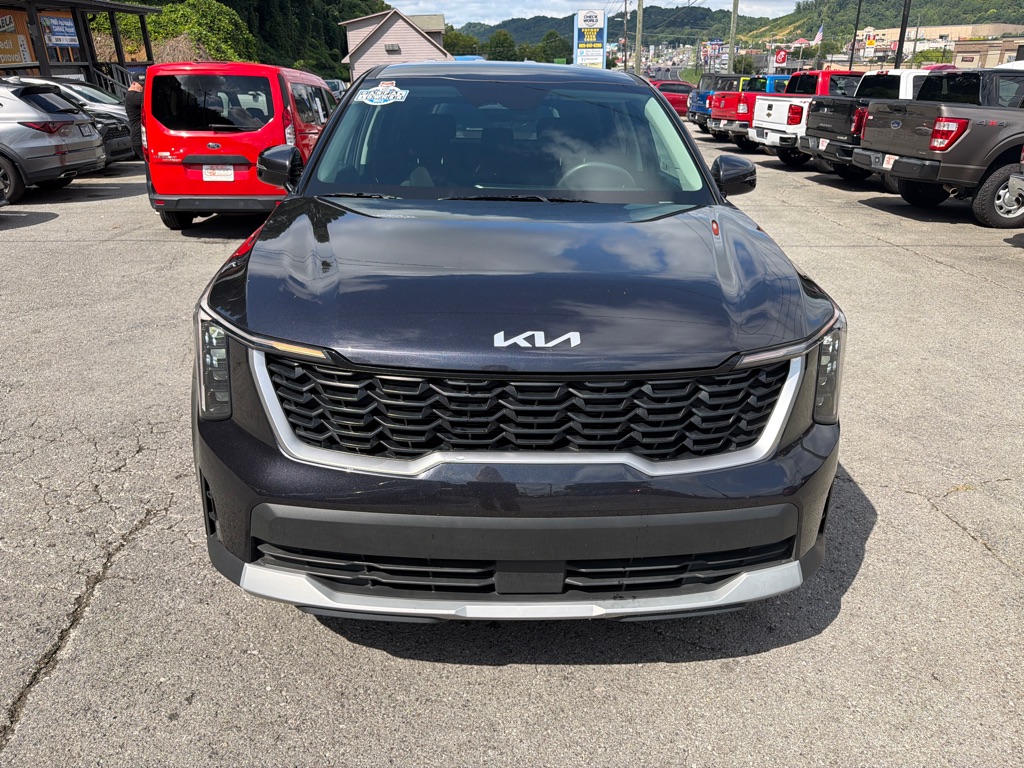 Photo 2 of this KIA SORENTO