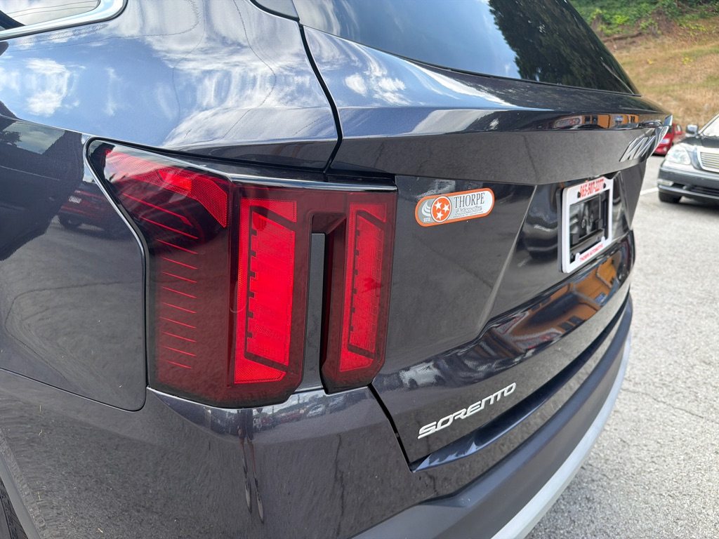 Photo 23 of this KIA SORENTO