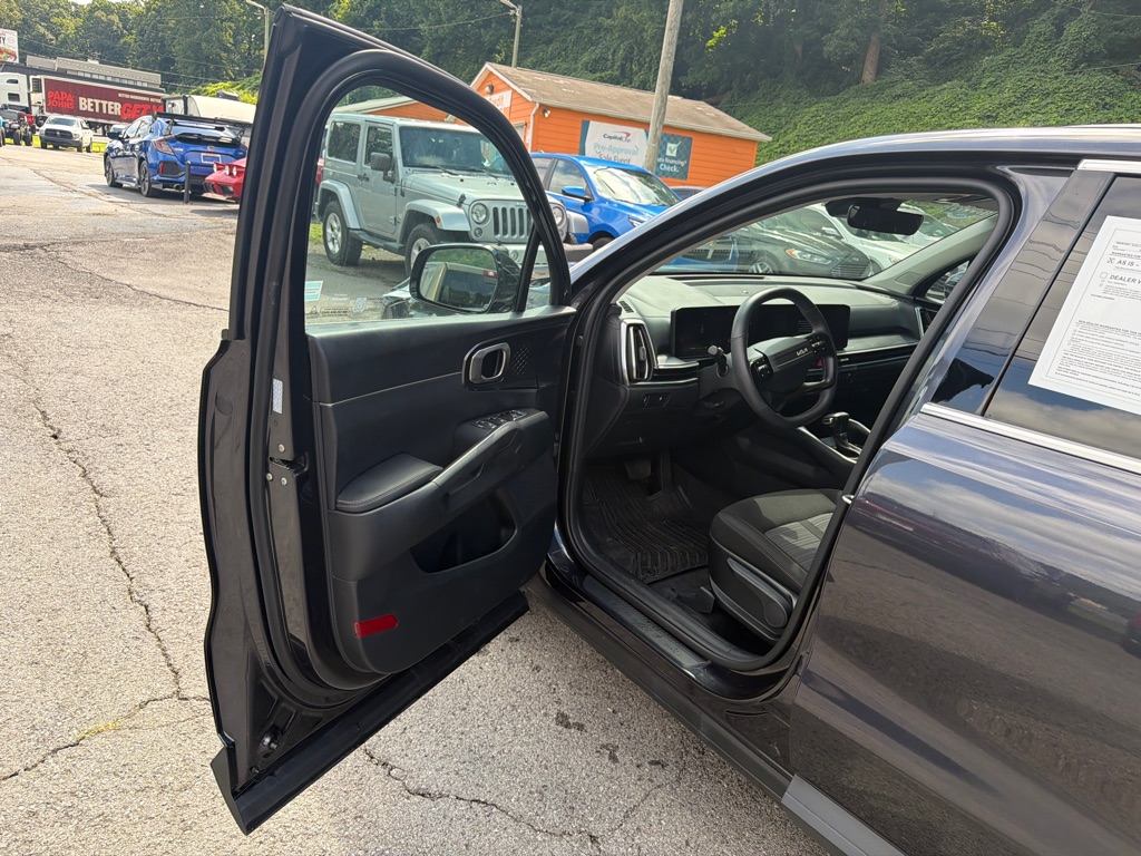 Photo 9 of this KIA SORENTO